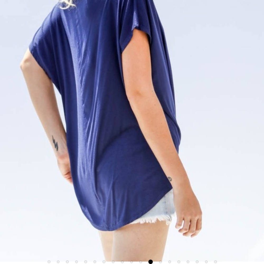 New Oversized Off Shoulder Twist Knot Top - Picture 5 of 9